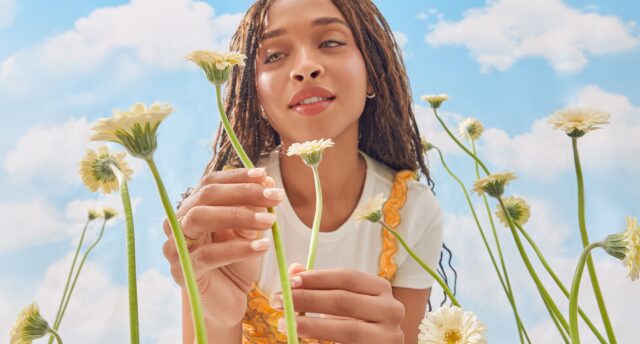 Kiss IM194 X Impress Easter The No Glue2025 Model 15954 01 09 2025 2