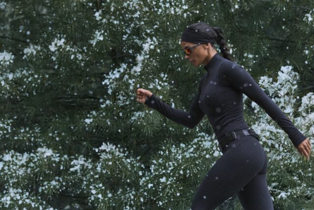 51171 R Very Black 51173 R Very Black Editorial 394