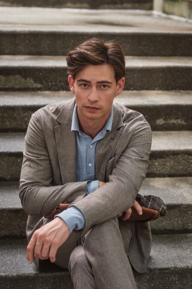 Shot44 SM Look10 0249 lightgrain