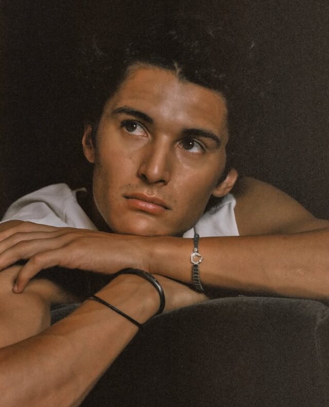 HATC Mag Grooming Liam Woodrum