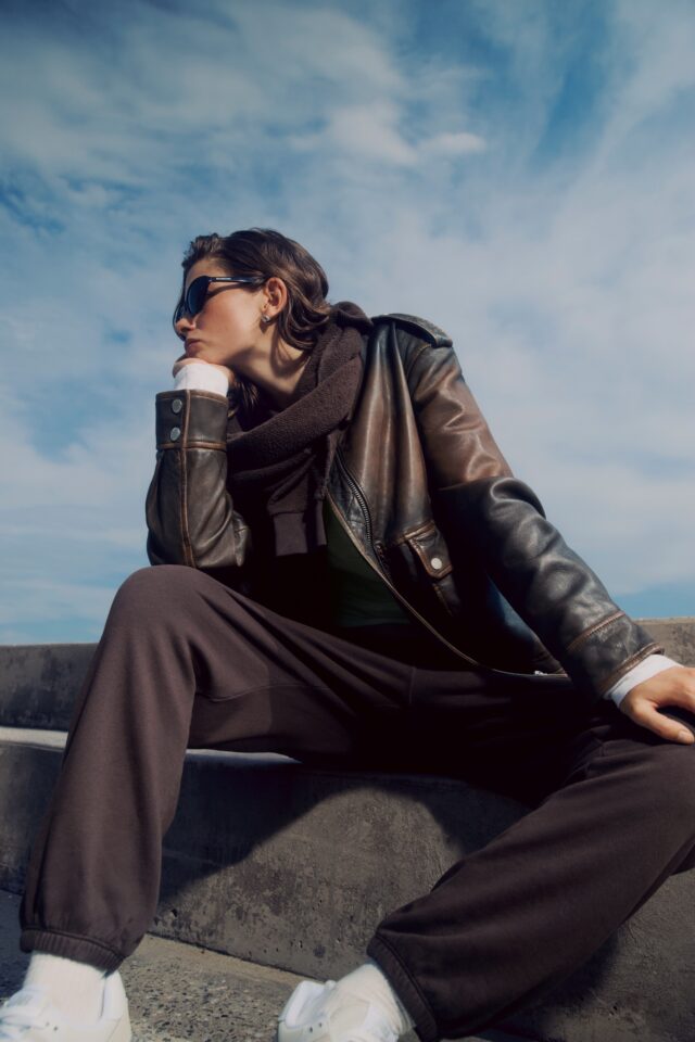 2510 RTW ATHLEISURE PERFECTWHITETEE 05 106