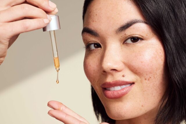 Rgb r2 strivectin superc 2024 models shot09 serum 1168 2