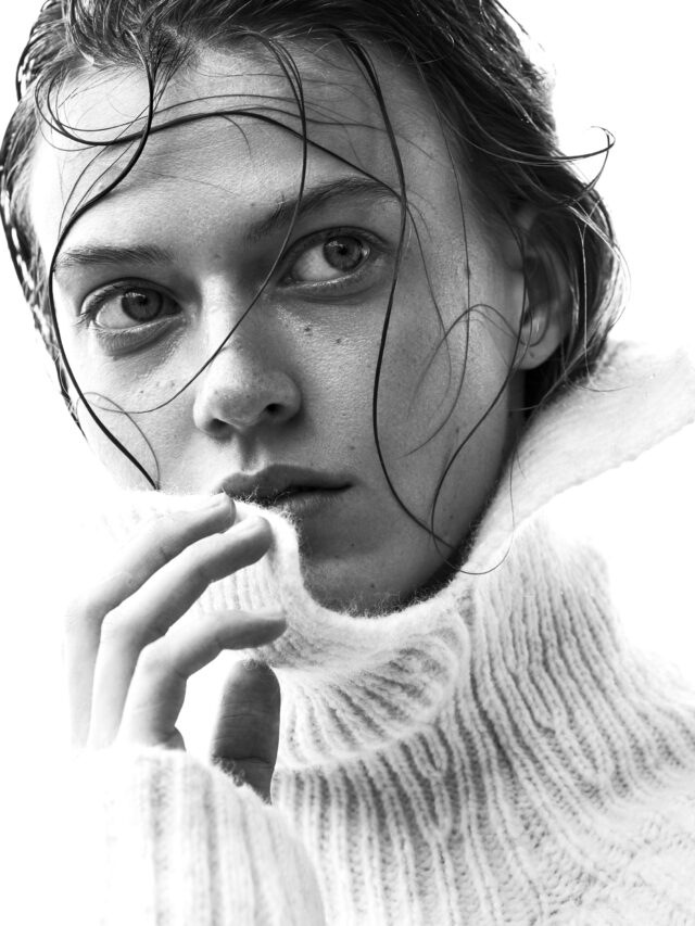 2017 06 24 ELLE Knits Picture 3 Photographer Mikael Schulz F0 A37262 2