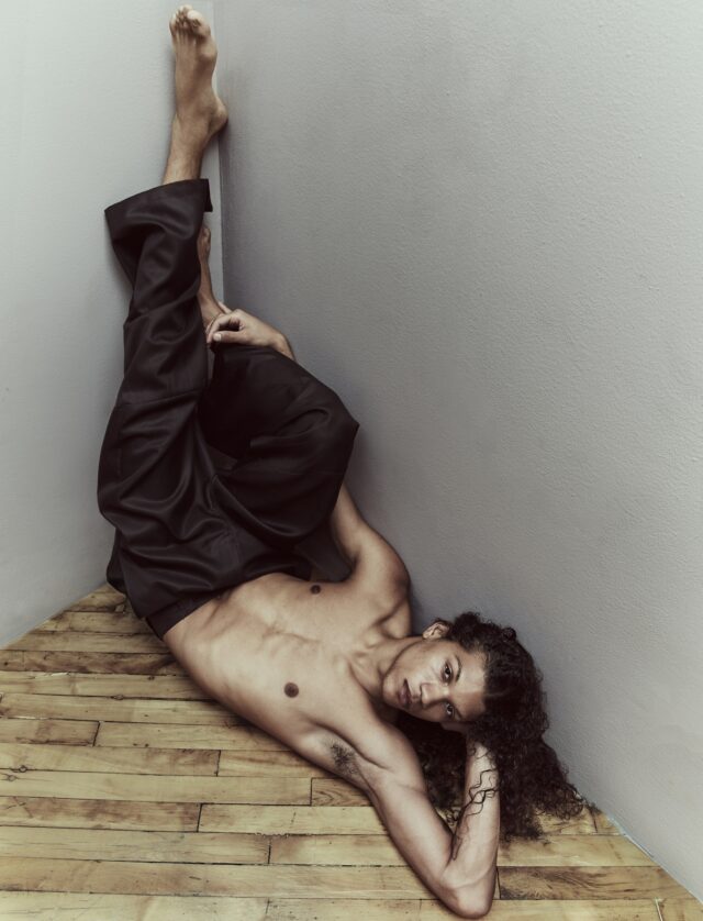 Issue Men Antonio Macek Philip Brea Jacob Gutierrez Thomas Jorrge Joao4827 1