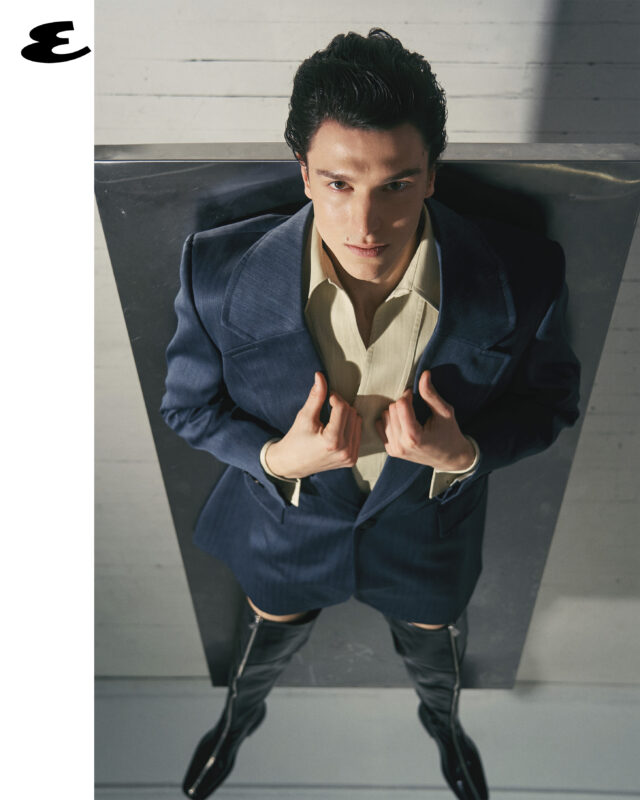 ลายน้ำ Esq Fs NYC 2