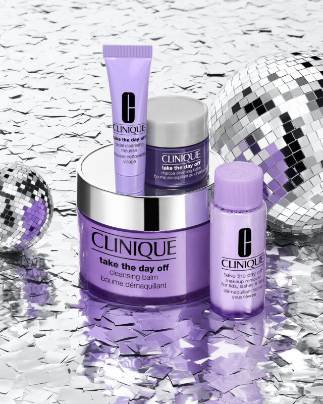 240304 Clinique FA24 Holiday Stylized Ulta Cleansing Set V1 O0 US RGB