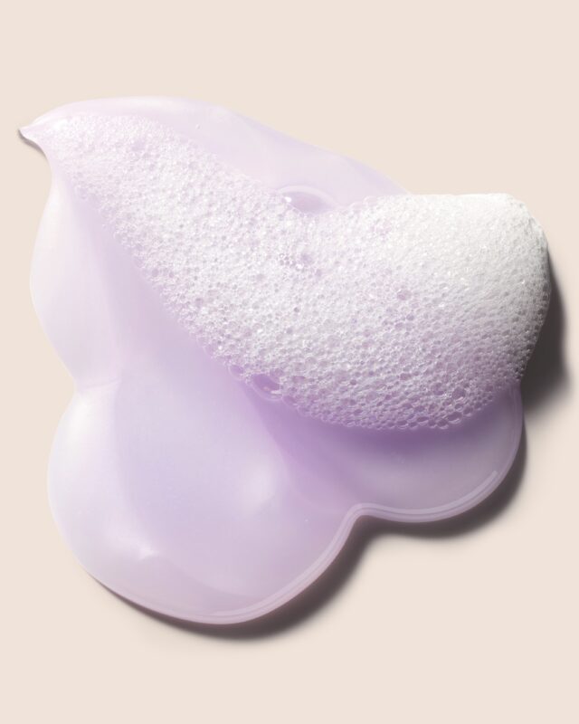 13 HAIRCARE ROSEGOLD BIOTIN INFUSION SHAMPOO TEXTURE 004 Color