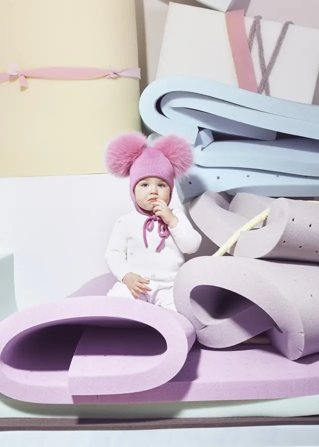 Flattened EARNSHAWS FOAM MARCH 23 04 1273copy